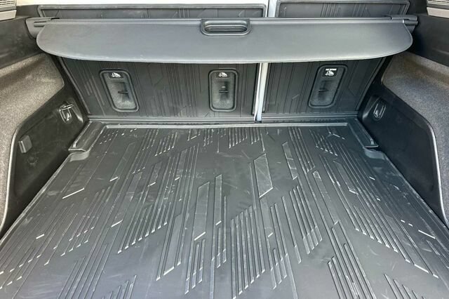 New 2027 Cadillac Optiq Sport w/ LPO, Floor Liner Package AWD/4WD image 15