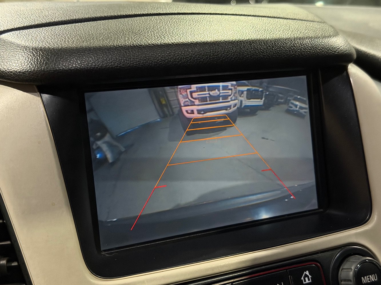Used 2015 GMC Yukon XL Denali w/ Touring Package RWD image 35