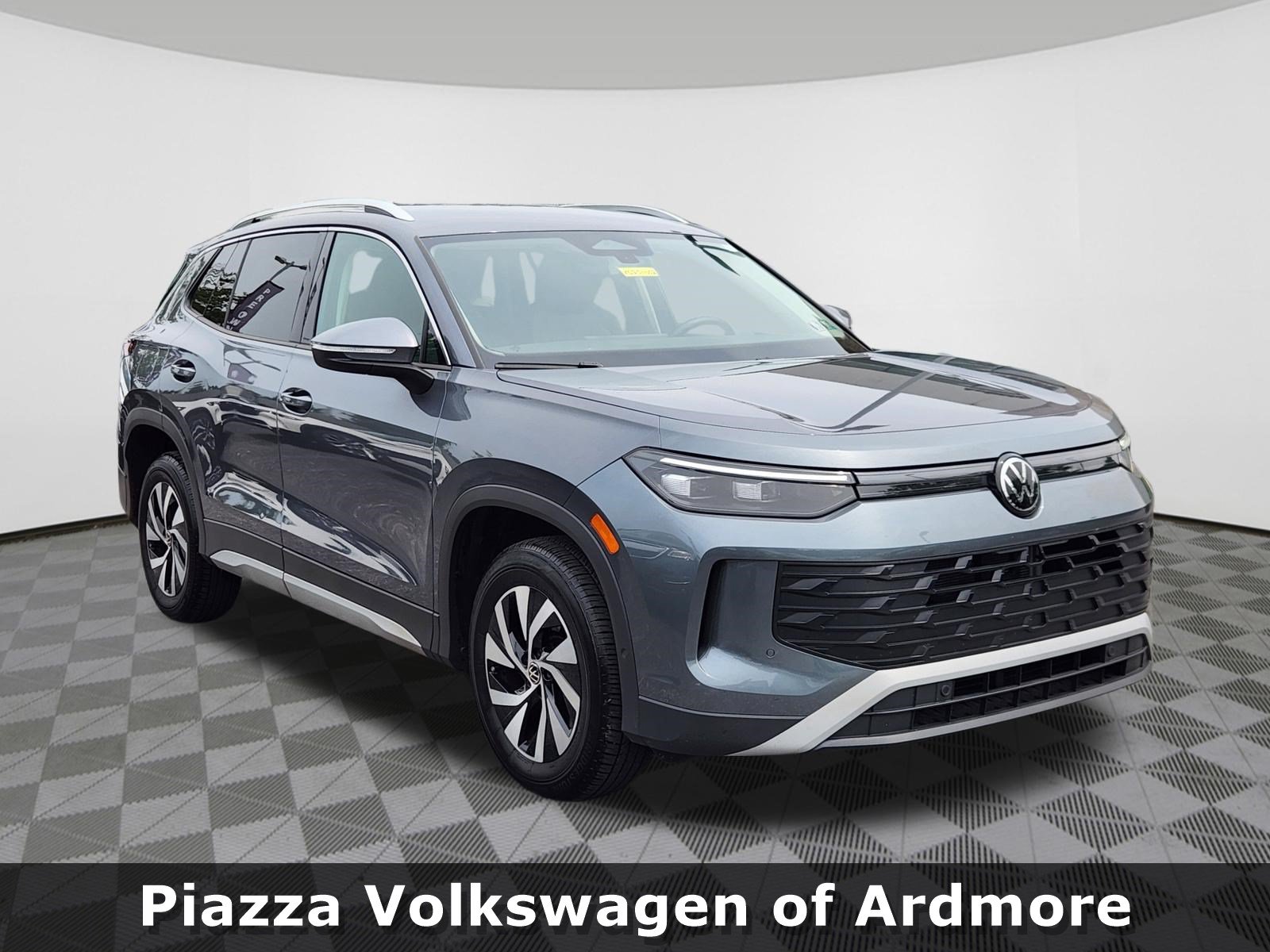 Used 2025 Volkswagen Tiguan S