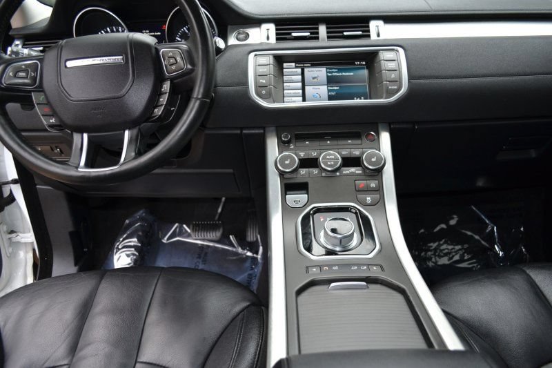 Used 2015 Land Rover Range Rover Evoque Pure Plus AWD/4WD image 24