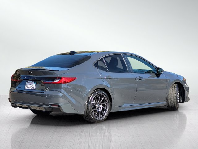Used 2025 Toyota Camry XSE FWD image 4