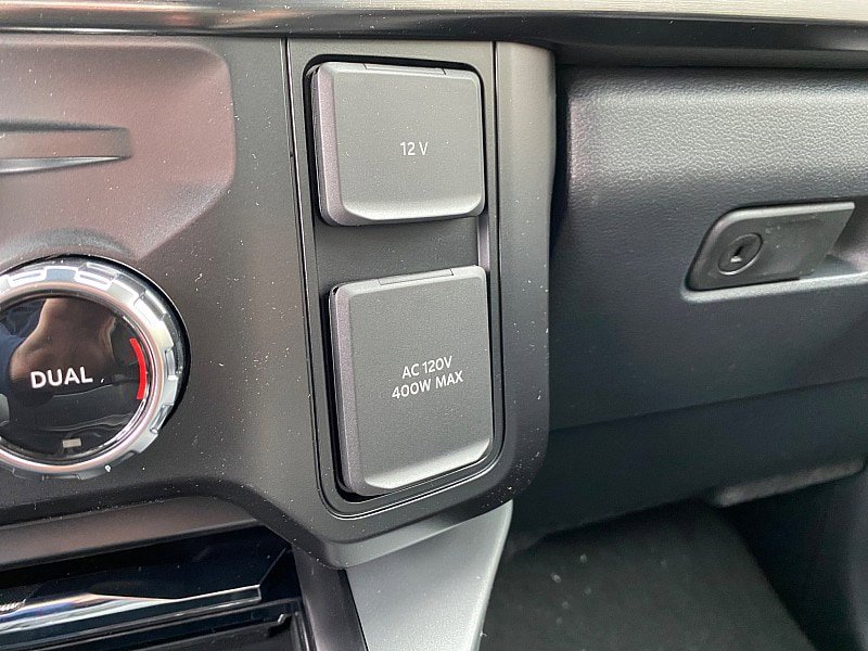 New 2026 Ford F350 Lariat w/ Lariat Premium Package image 26