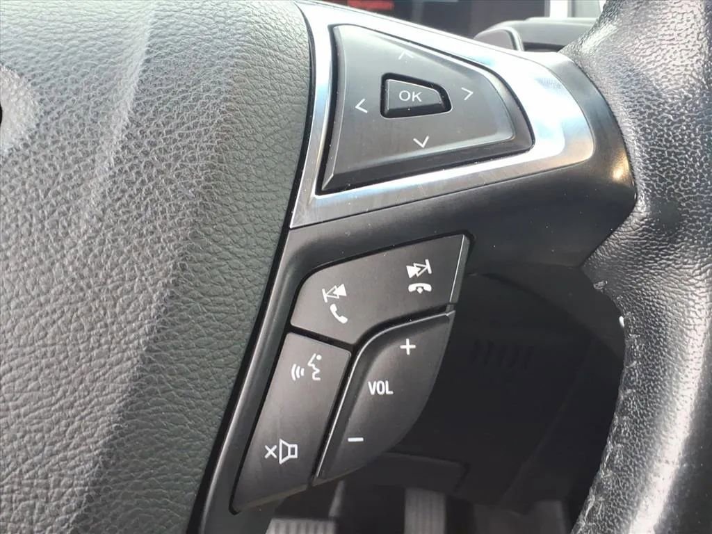 Used 2019 Ford Edge SEL w/ Equipment Group 201A image 28