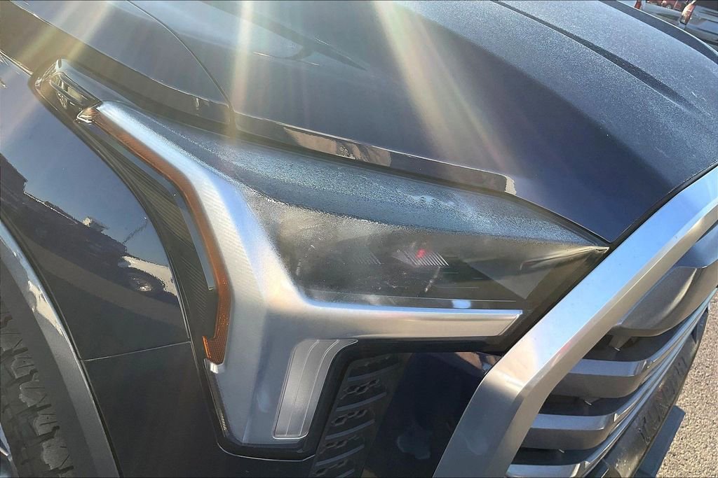Used 2022 Toyota Tundra Limited image 33