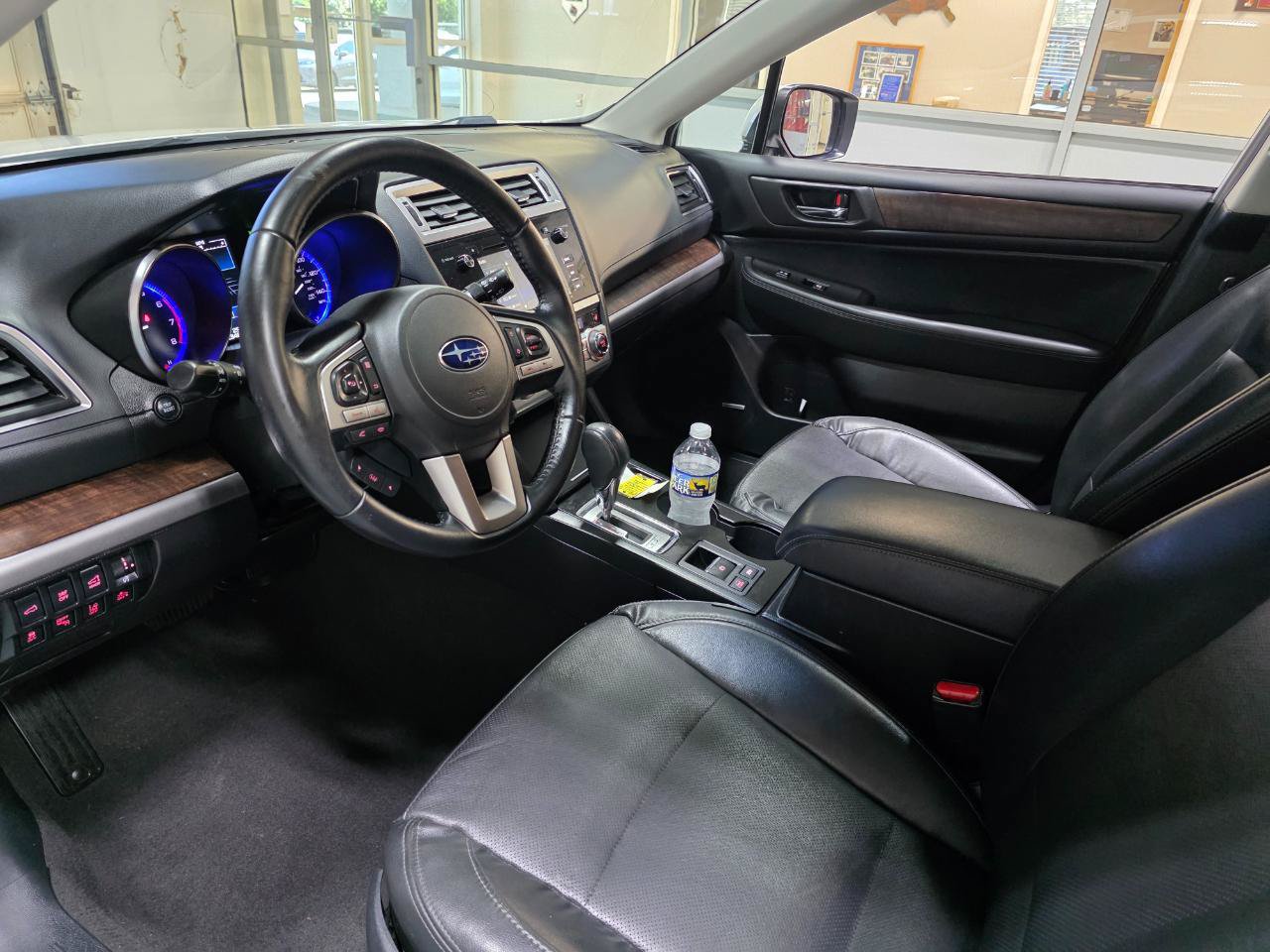 Used 2016 Subaru Outback 2.5i Limited AWD/4WD image 16