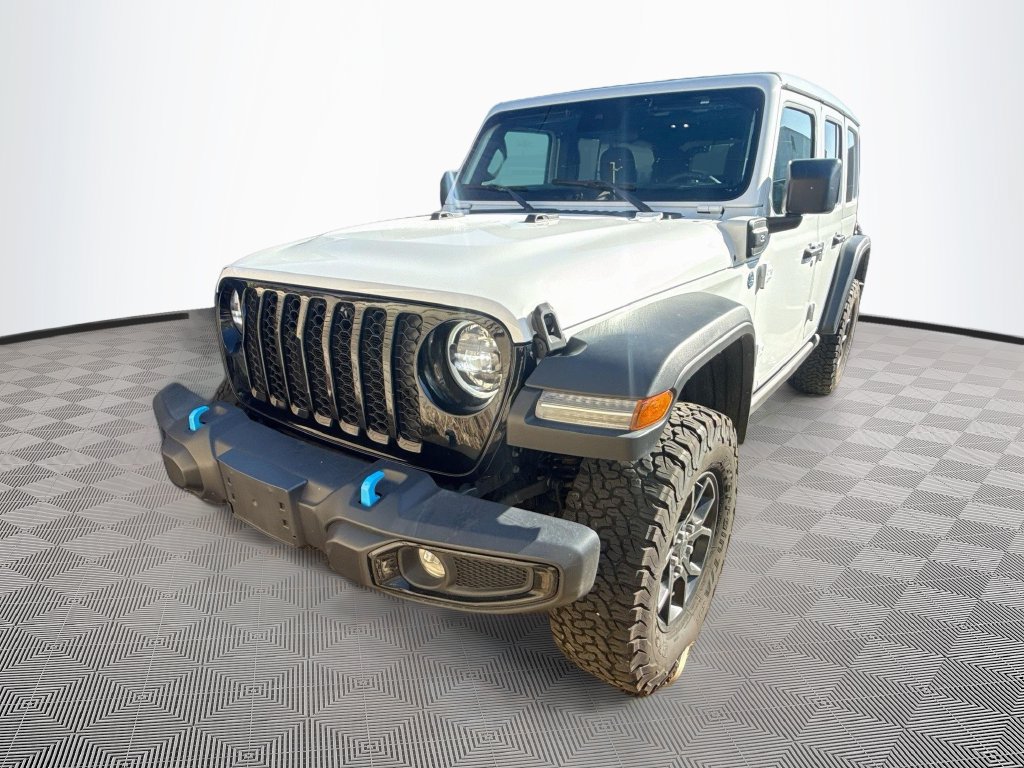 Used 2024 Jeep Wrangler Unlimited AWD/4WD image 2