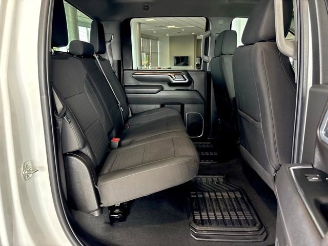 Used 2025 Chevrolet Silverado 2500 LT w/ Convenience Package image 33