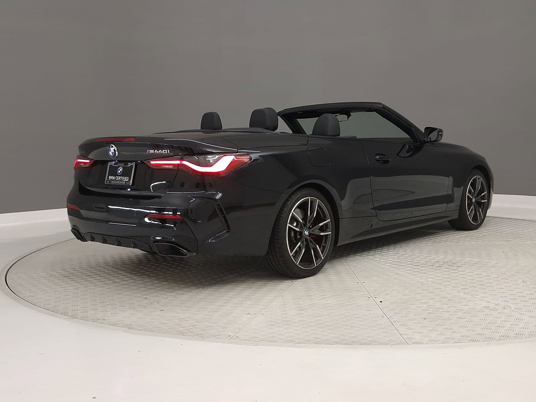Used 2023 BMW 440i xDrive Convertible w/ Premium Package image 7