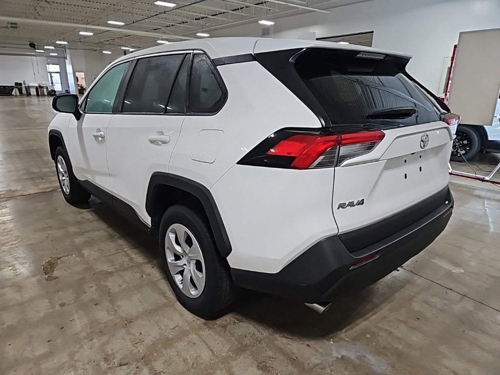Used 2024 Toyota RAV4 LE image 4