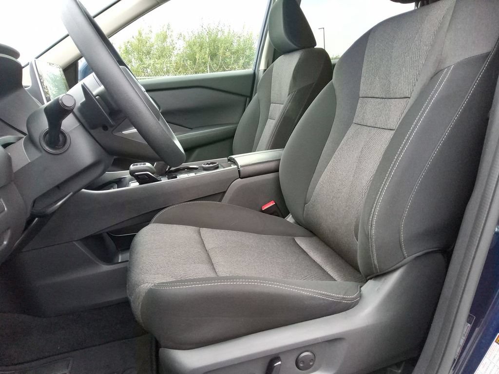 Used 2024 Nissan Rogue SV AWD/4WD image 12