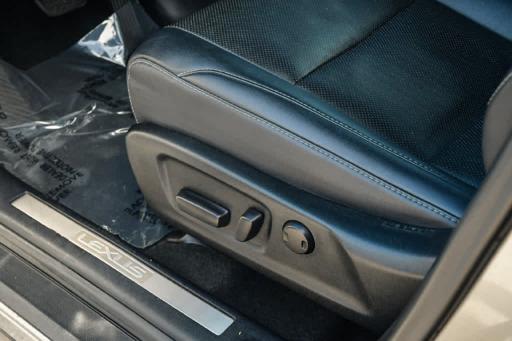 Used 2020 Lexus RX 450h AWD w/ Premium Package image 25