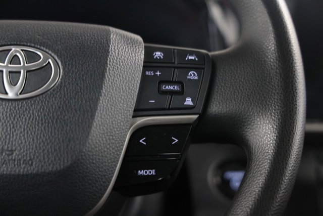Used 2025 Toyota Camry LE FWD image 30
