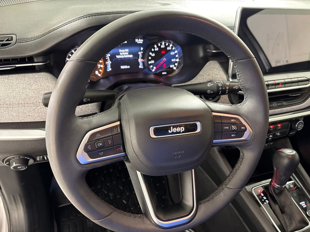 Used 2024 Jeep Compass Latitude AWD/4WD image 26