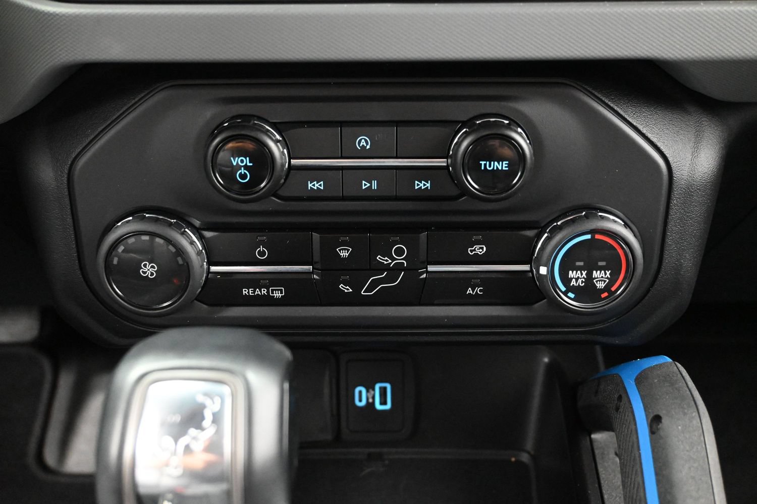 Used 2023 Ford Bronco Black Diamond AWD/4WD image 37
