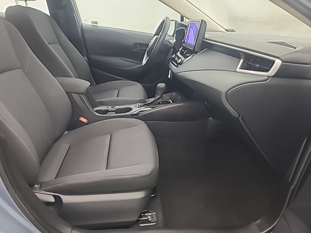 Used 2025 Toyota Corolla LE FWD image 16