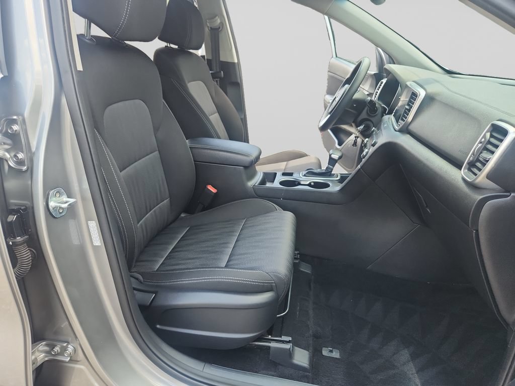 Used 2020 Kia Sportage LX AWD/4WD image 17