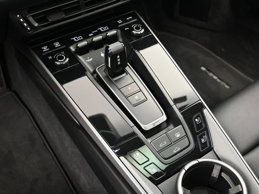 Certified 2020 Porsche 911 Carrera 4S image 21