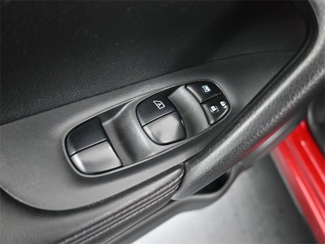 Used 2018 Nissan Rogue Sport SL image 13