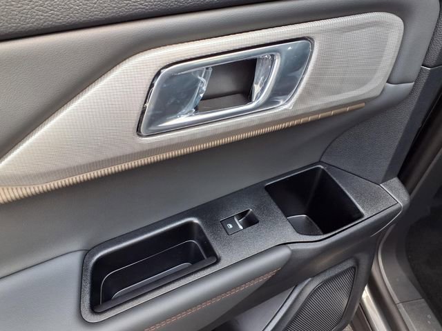 New 2026 Ford Explorer Active image 9