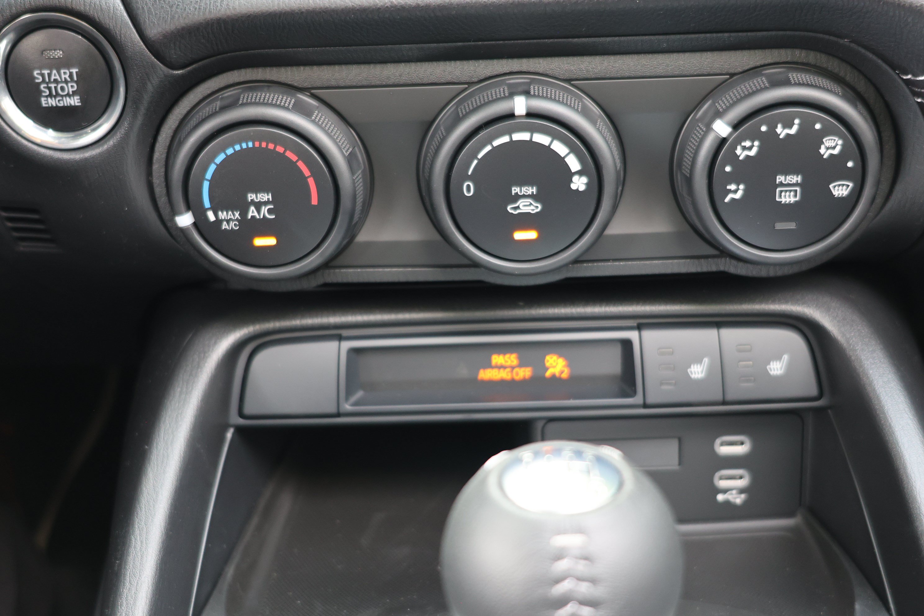 New 2026 MAZDA MX-5 Miata Club w/ Interior Package RWD image 15