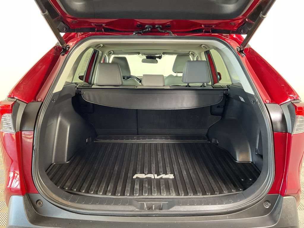 Used 2020 Toyota RAV4 XLE Premium AWD/4WD image 22