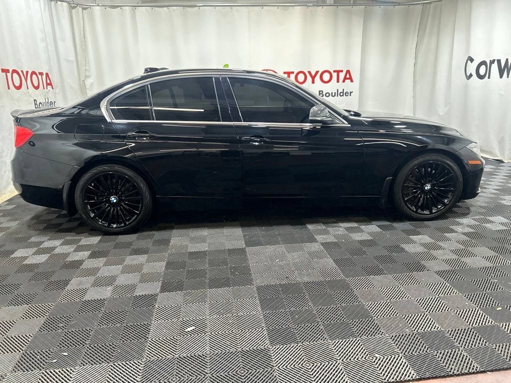Used 2013 BMW 335i xDrive Sedan AWD/4WD image 10