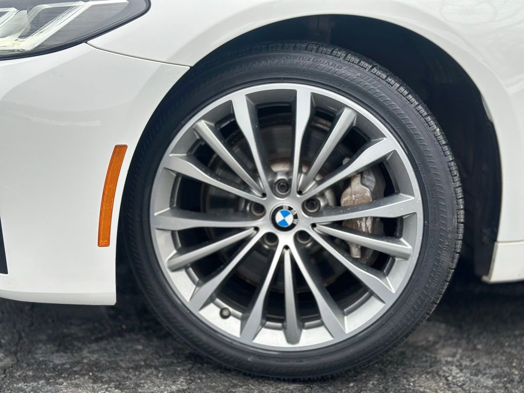 Used 2023 BMW 530i xDrive w/ Premium Package image 2