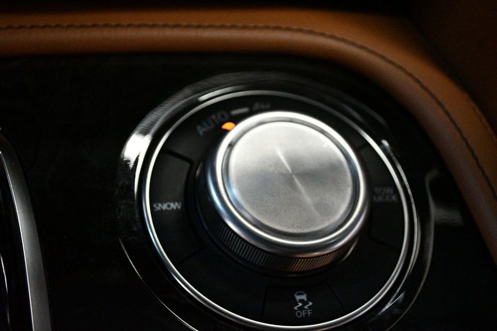 Used 2024 INFINITI QX80 Sensory AWD/4WD image 60