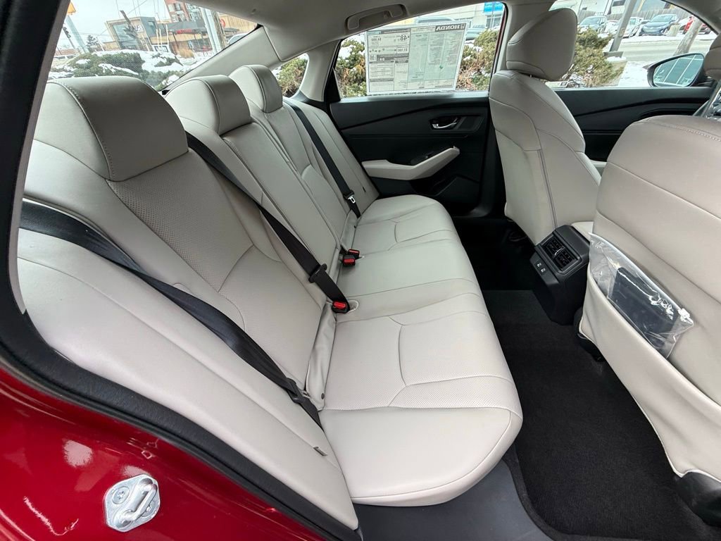 Certified 2025 Honda Accord EX-L image 35