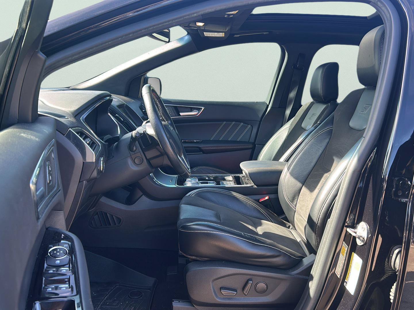 Used 2020 Ford Edge ST w/ Equipment Group 401A AWD/4WD image 8