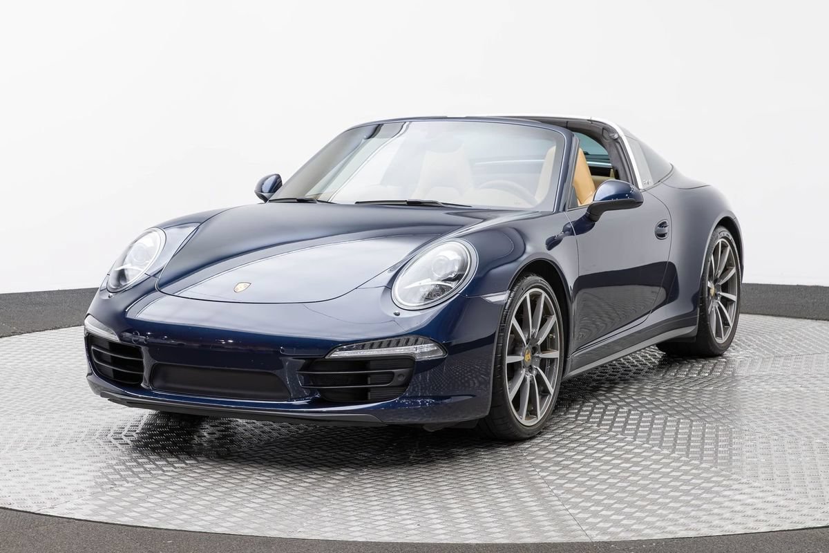 Used 2015 Porsche 911 Targa 4 AWD/4WD image 2