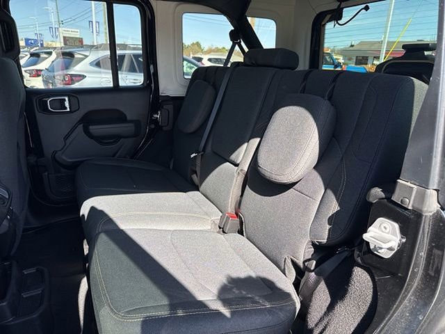 Used 2025 Jeep Wrangler Willys 4xe image 9