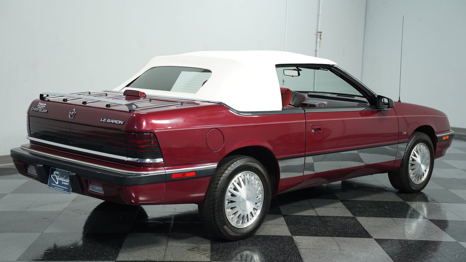 Used 1991 Chrysler LeBaron Convertible FWD image 11