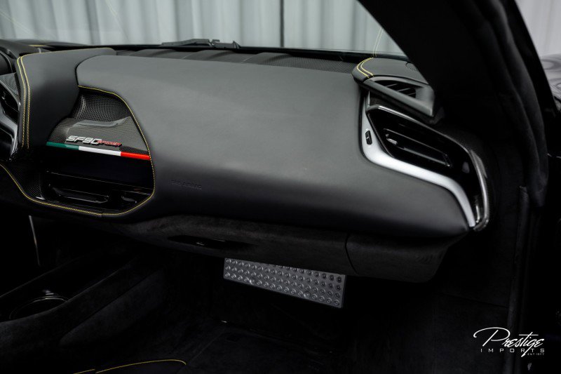 Used 2025 Ferrari SF90 Spider image 54