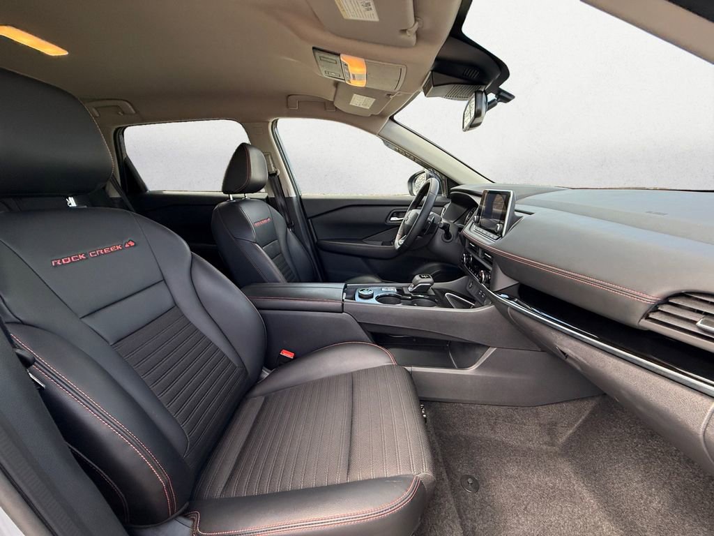 Used 2025 Nissan Rogue SV w/ Rock Creek Premium Package image 10