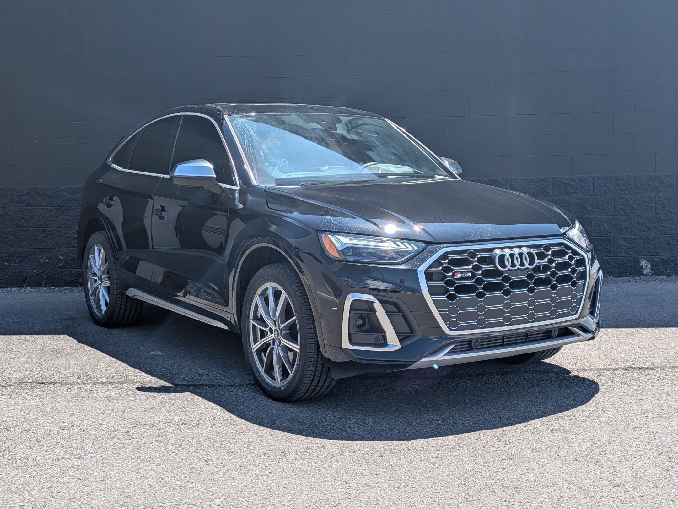 Certified 2023 Audi SQ5 Prestige w/ Prestige Package AWD/4WD image 3
