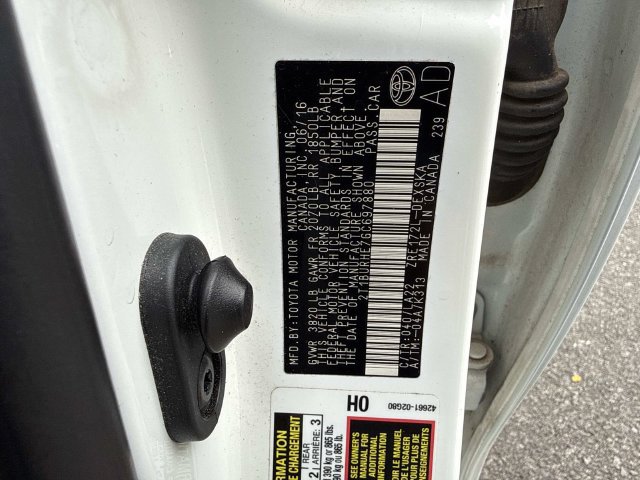 Used 2016 Toyota Corolla S Premium FWD image 29