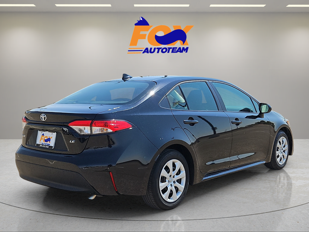 Used 2025 Toyota Corolla LE FWD image 4