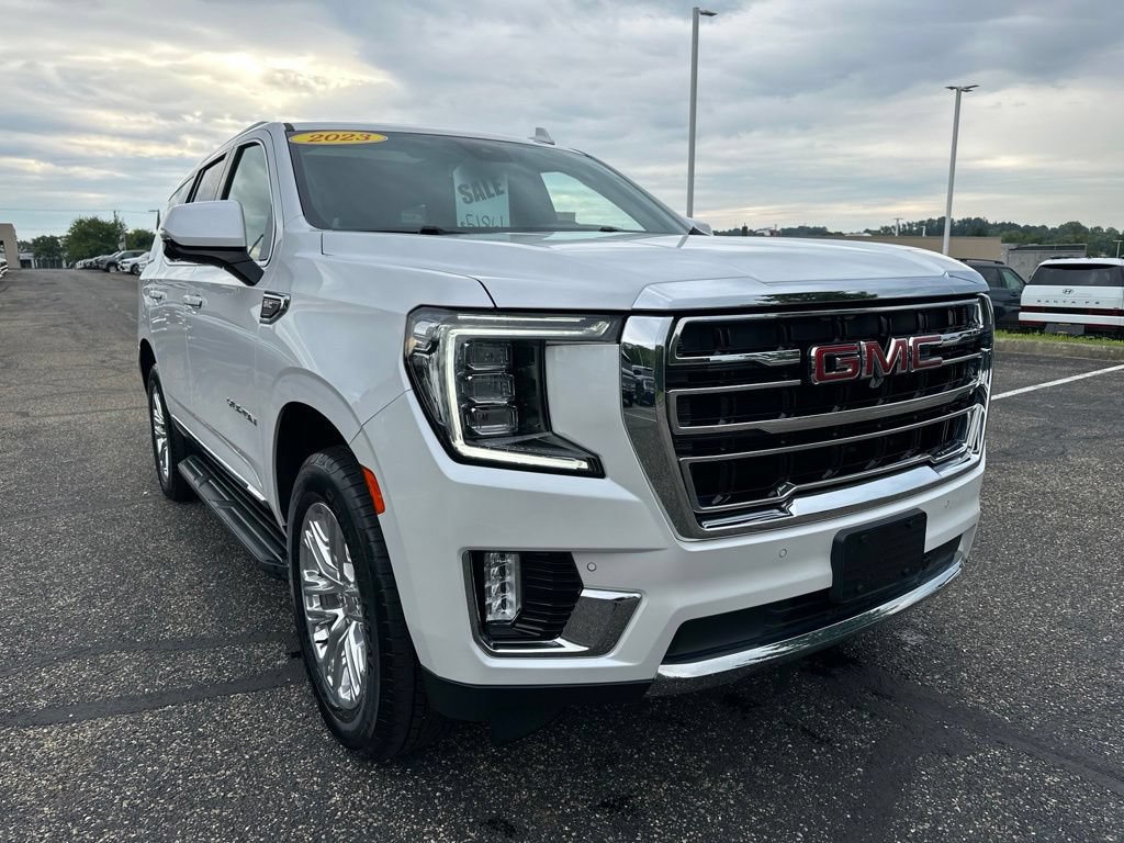 Used 2023 GMC Yukon SLT w/ SLT Premium Package AWD/4WD image 18