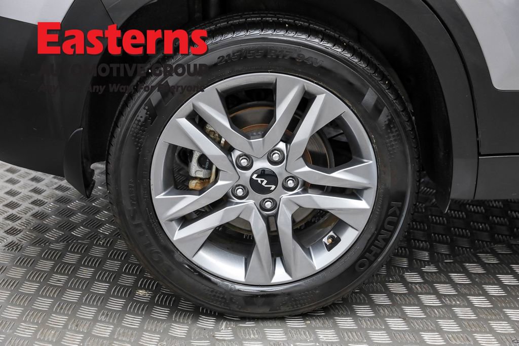 Used 2023 Kia Seltos LX image 29