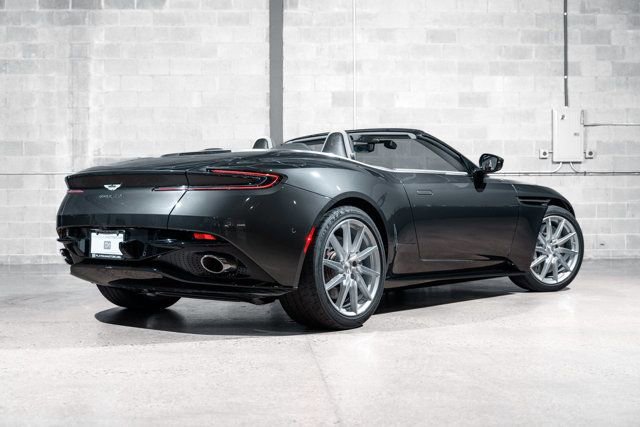 Used 2019 Aston Martin DB11 Volante image 3