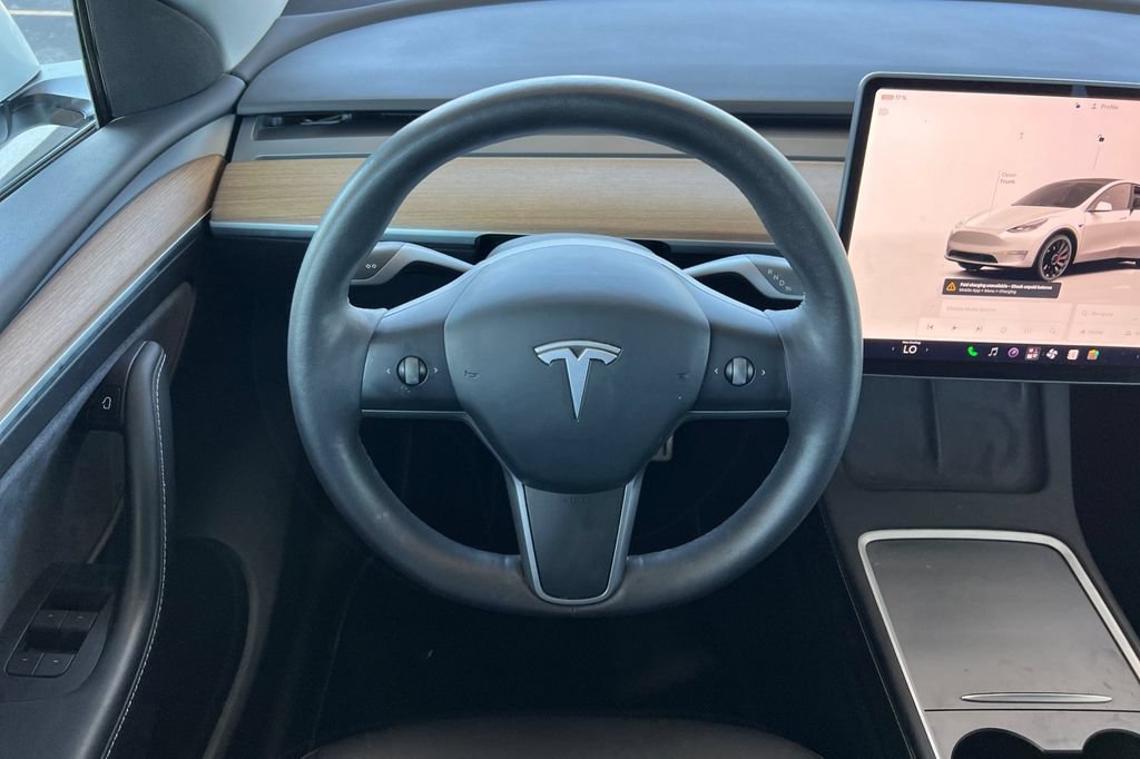 Used 2023 Tesla Model Y Performance AWD/4WD image 22