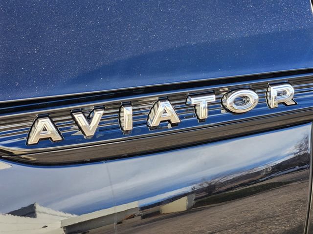 New 2026 Lincoln Aviator AWD w/ Jet Appearance Package image 17