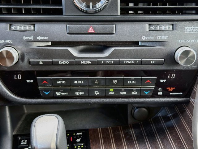Used 2018 Lexus RX 350 AWD w/ Luxury Package image 45