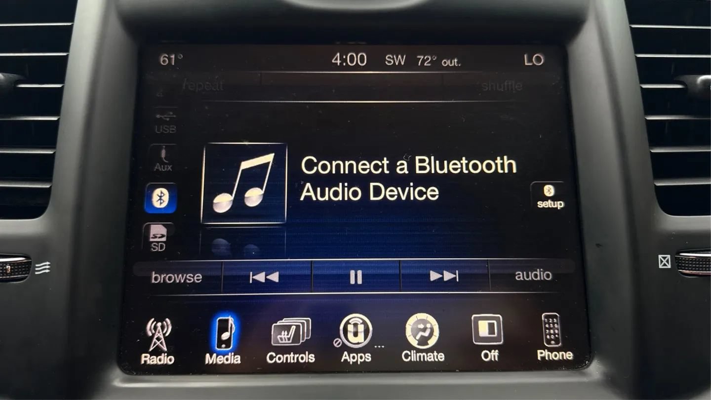 Used 2015 Chrysler 300 Limited RWD image 26