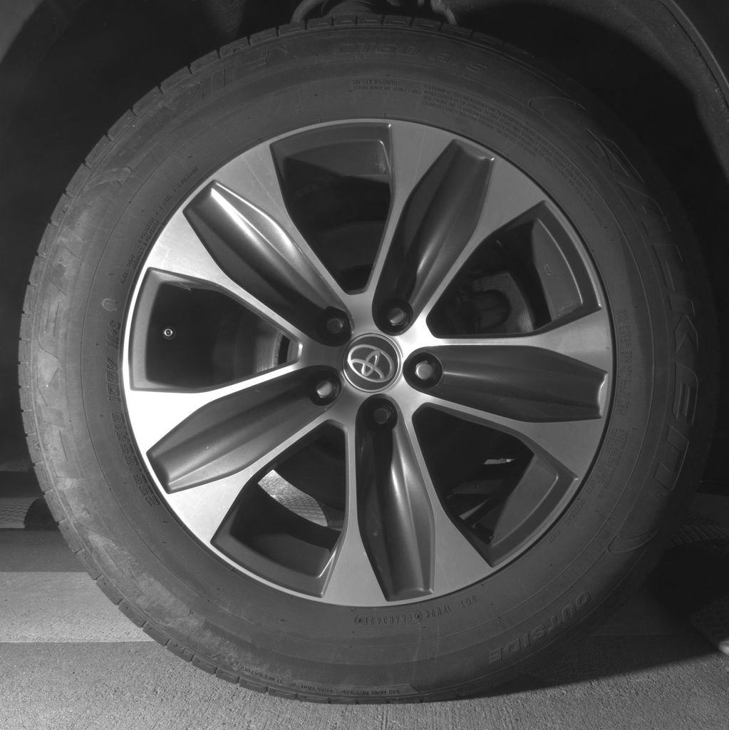 Used 2020 Toyota Highlander XLE FWD image 11