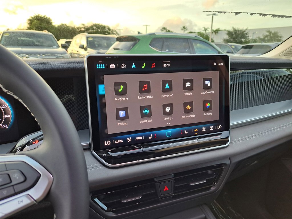 New 2026 Volkswagen Tiguan SE image 8