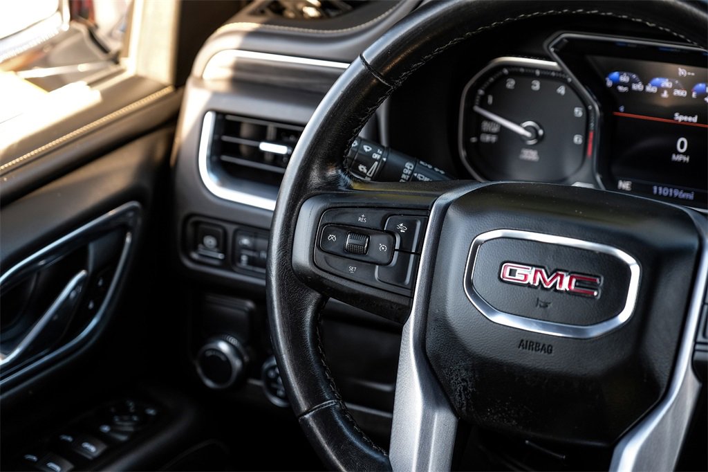 Used 2021 GMC Yukon XL SLT image 13