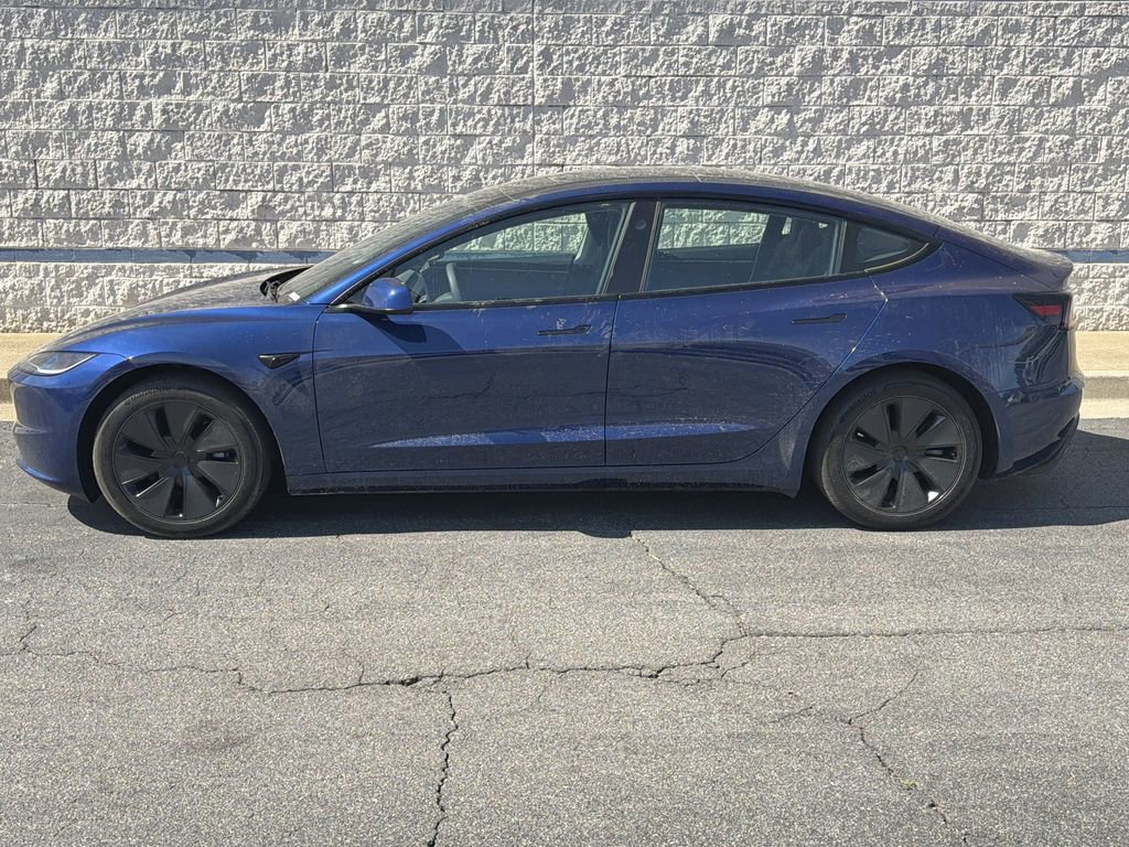 Used 2024 Tesla Model 3 Standard Range image 4