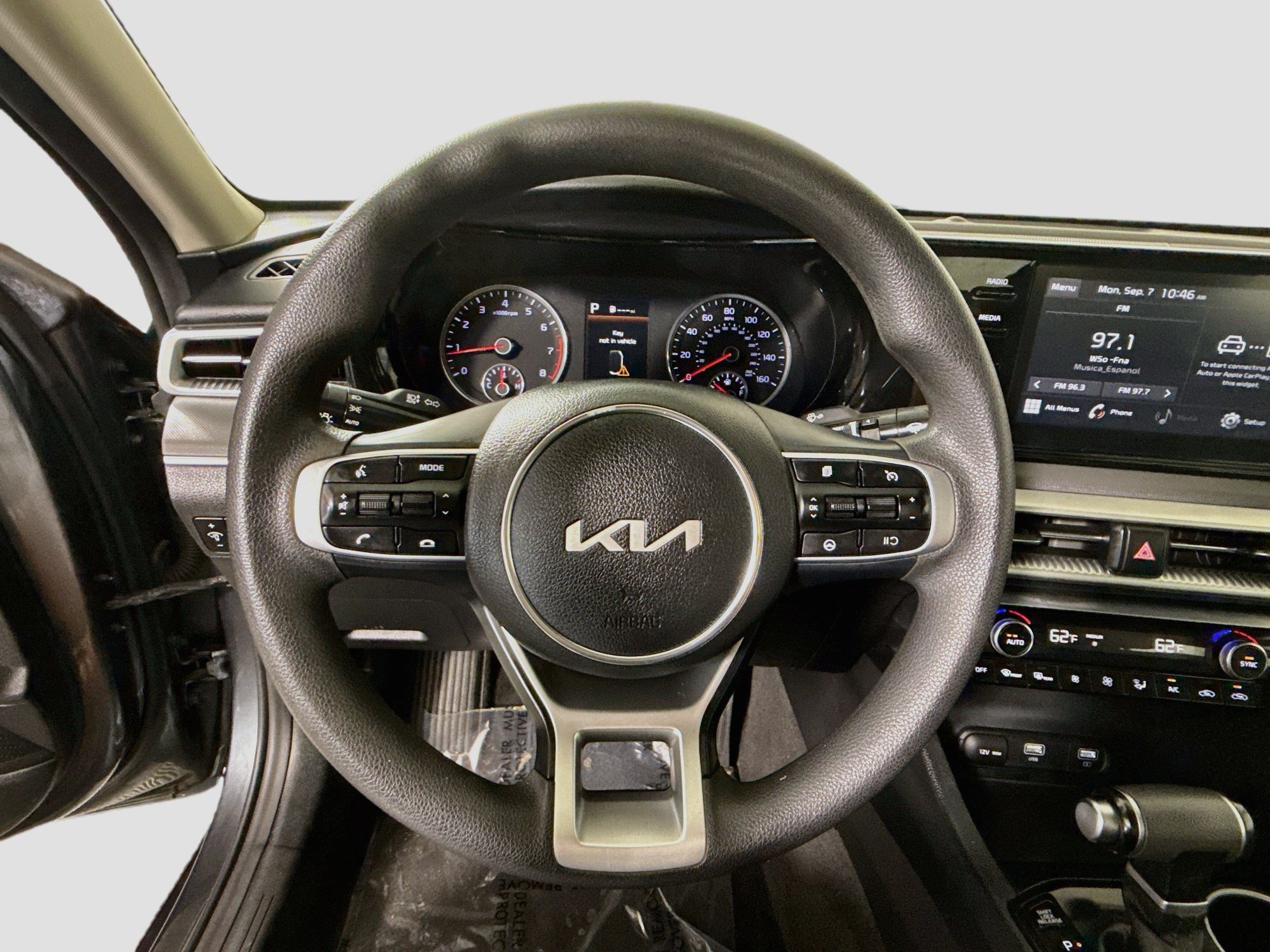 Used 2022 Kia K5 LXS FWD image 13